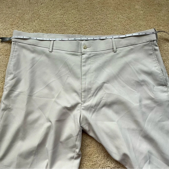 ✅PGA Tour Men's Light Beige Polyester Golf Shorts - Size 44 - VGUC - Flat Front - Picture 8 of 9